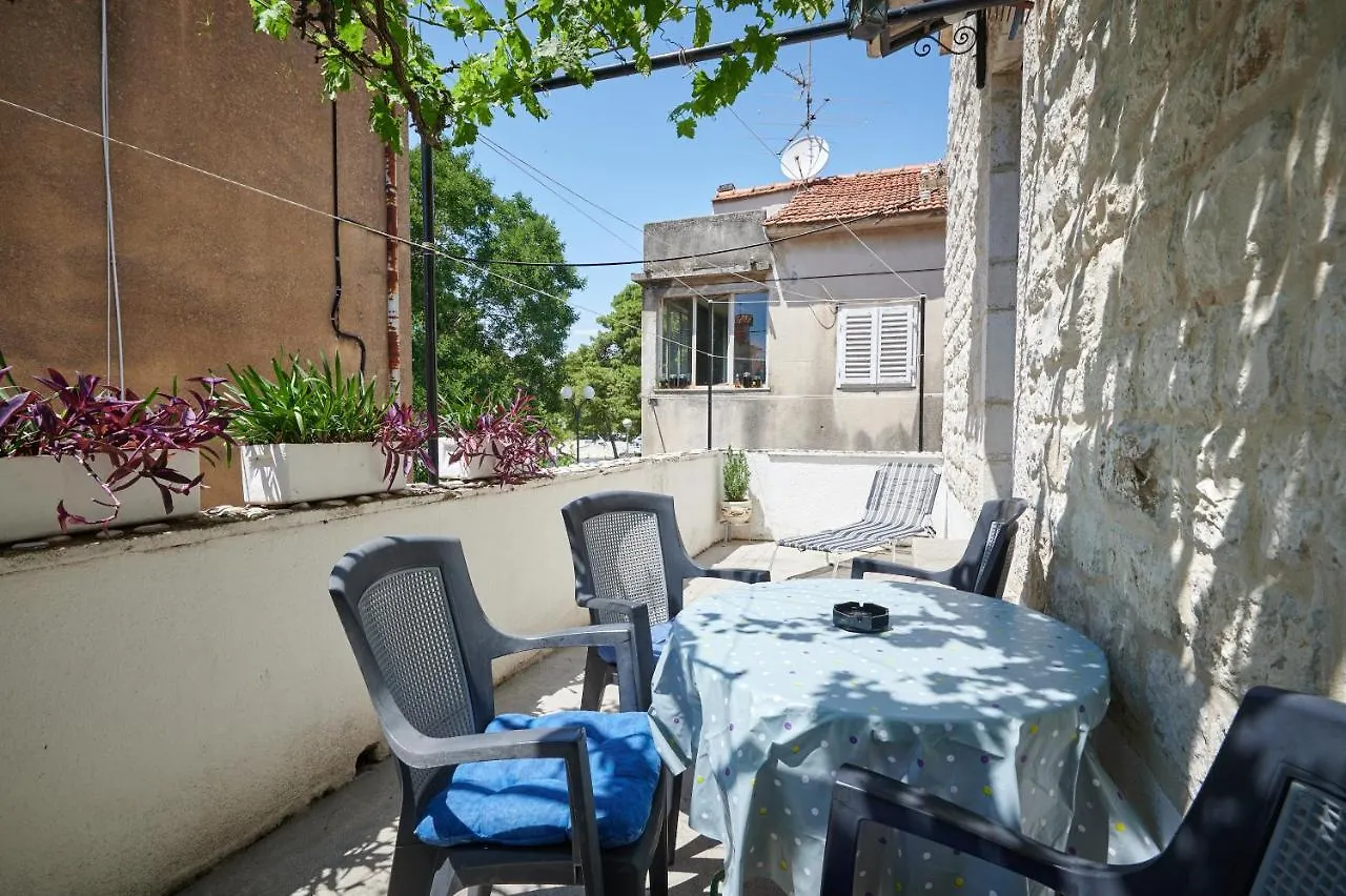 Rooms Antonio Trogir 3*,
